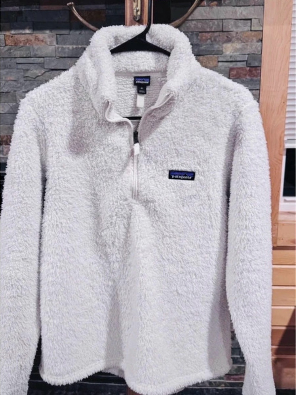 Patagonia Women’s white Sherpa Half-Zip Pullover